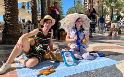 Alicante celebra el Día Mundial del Turismo con personajes de la historia turística y conciertos gratuitos