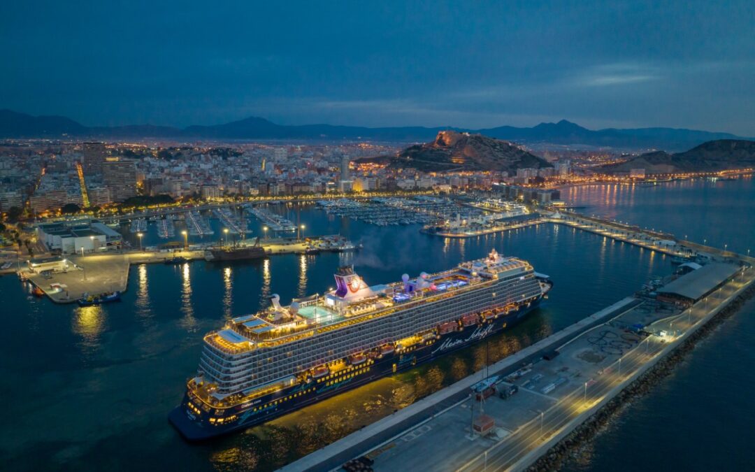 Lo que mejor valoran los cruceristas en Alicante: el clima, la seguridad y la oferta gastronómica
