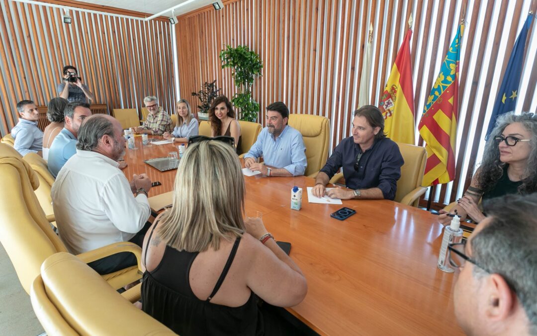 Alicante reforzará los bonos comercio y gastronómico para ayudar al sector turístico por las obras en la ciudad