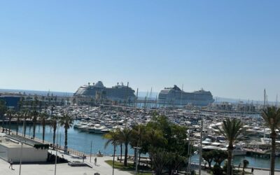 Más de 3.200 cruceristas llegan a Alicante a bordo de dos barcos